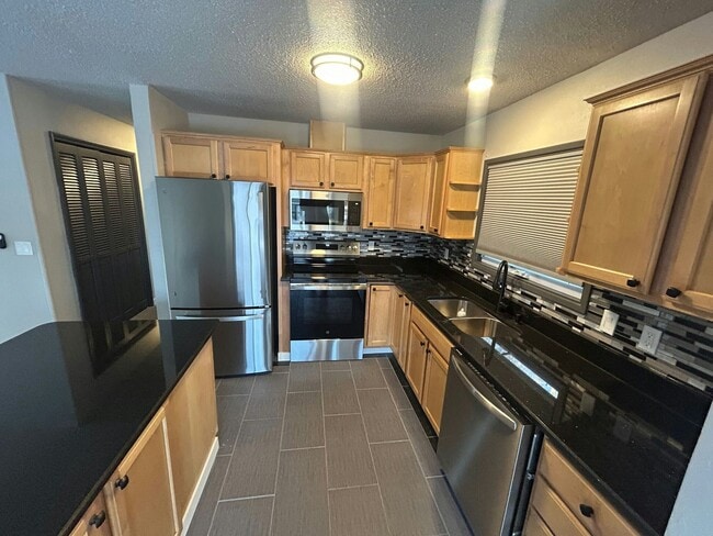 Foto del edificio - 2011 Salem Ct