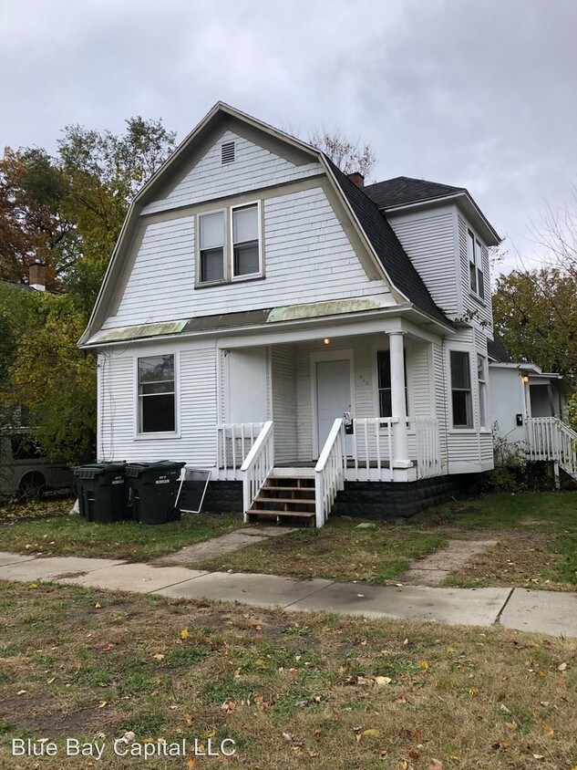 Primary Photo - 563 Amity Ave