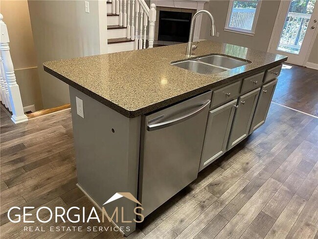 Foto del edificio - 4873 Pinnacle Dr