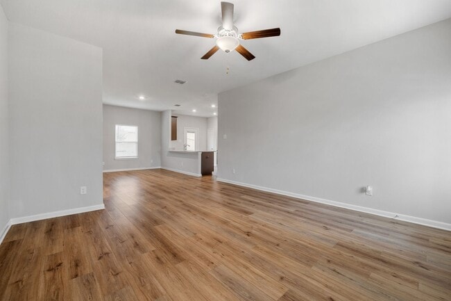 Building Photo - Contemporary Charm in Hightop Ridge | Spac...
