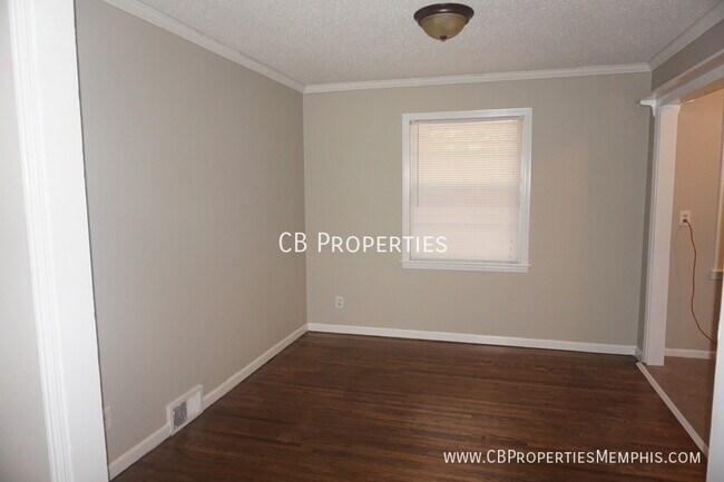 Foto del edificio - 2991 Robbiedon St