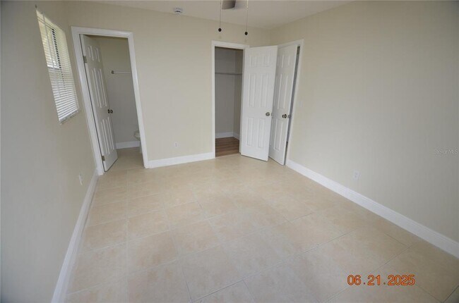 Foto del edificio - 2432 Greenwood St