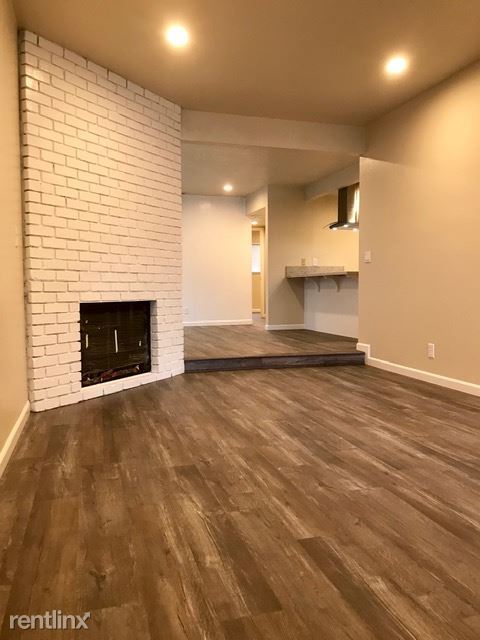 Foto del edificio - 2 br, 1 bath Duplex - 1638 Sierra Gardens ...