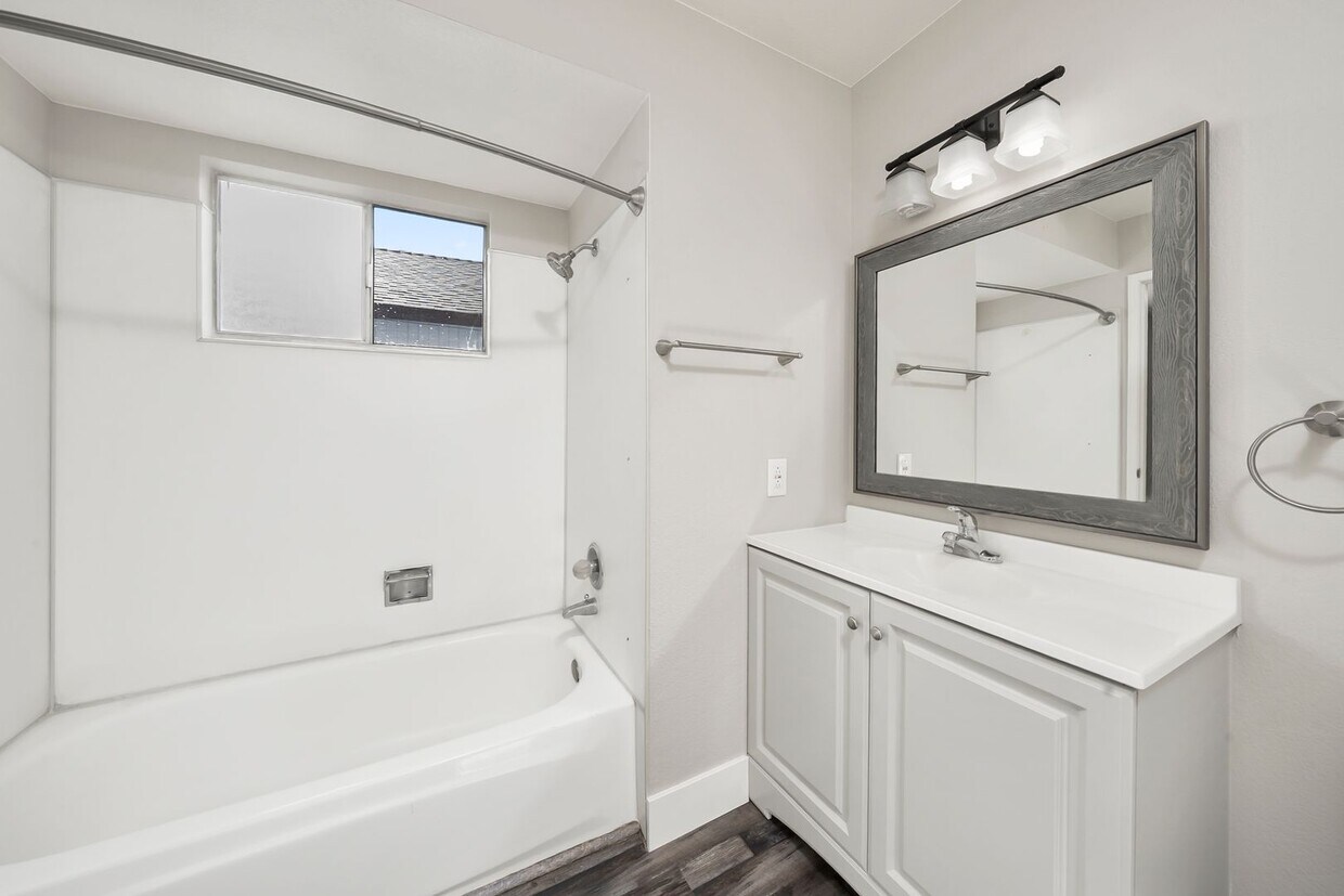 Foto principal - Charming 1 Bedroom 1 Bath in Roseville, CA