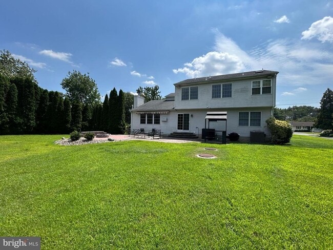 Building Photo - 828 Yardville Allentown Rd