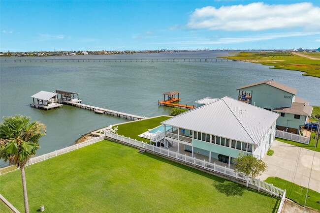 Foto del edificio - 9680 Airway Ln