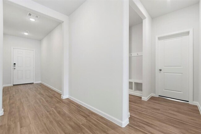Building Photo - 5815 Jade Crest Ct