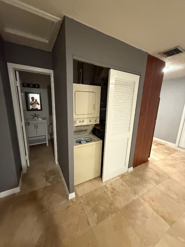 Photo - 1351 Holly Heights Dr Apartment