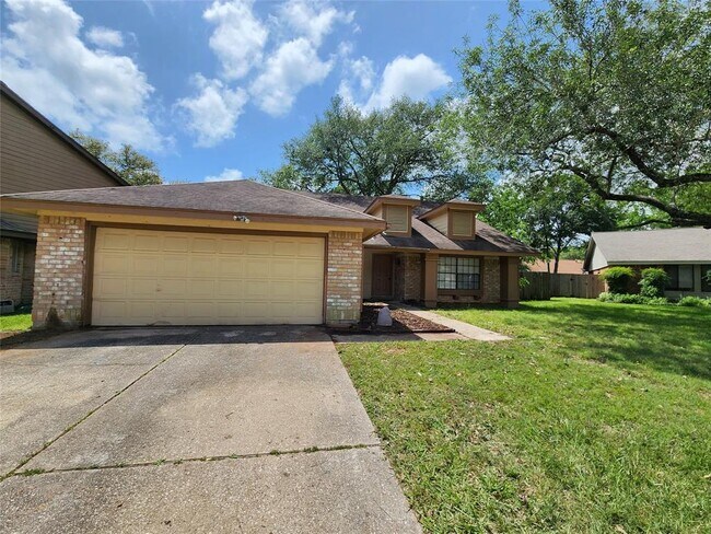 Building Photo - 18511 Tynecreek Ln