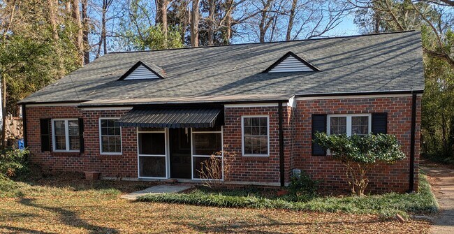 Foto del edificio - 184 Garden Ln