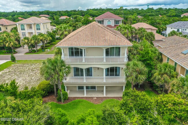 Building Photo - 12 Northshore Dr