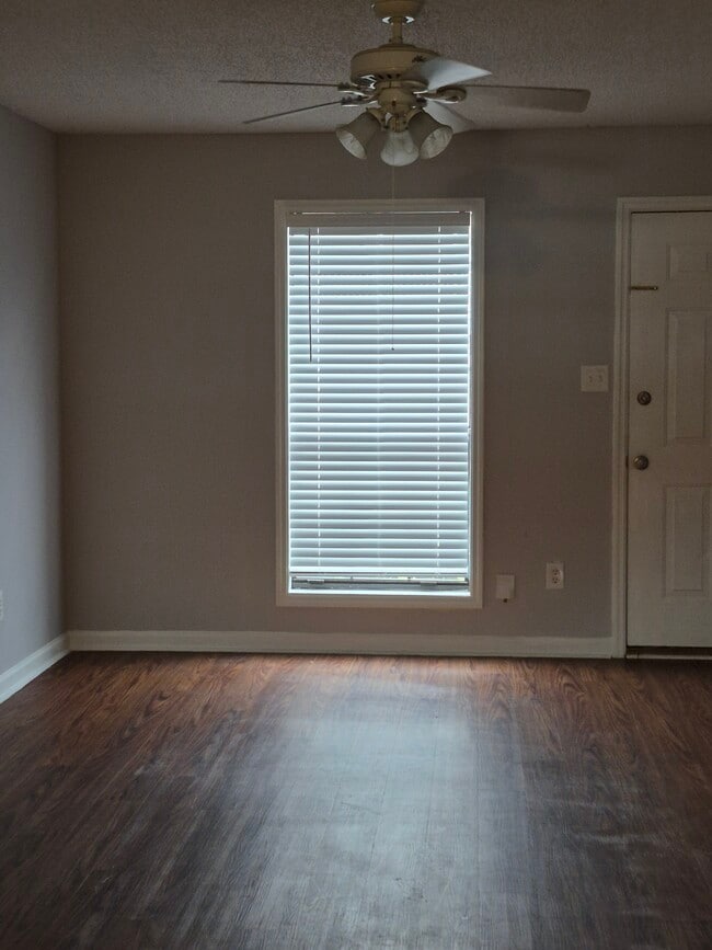 Building Photo - Brookline 32
