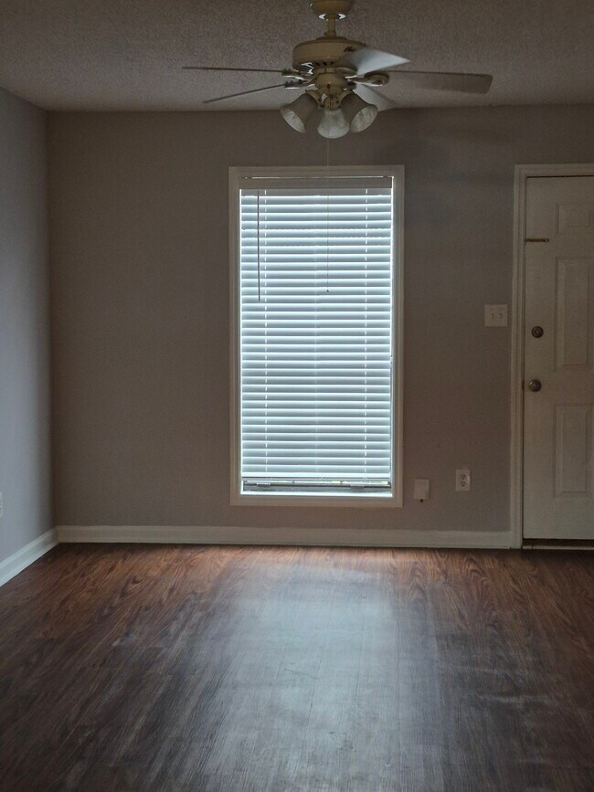 Foto del edificio - Brookline 32