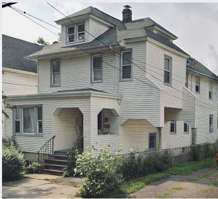 Room available in Lovely 2 family house in Highland Park - 425 Magnolia St