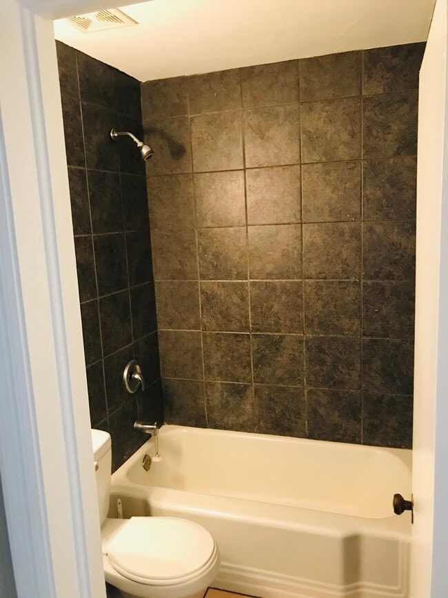 Foto del edificio - 4234 Elliot Ave