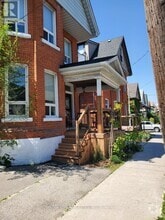 Building Photo - 322 Queen St S