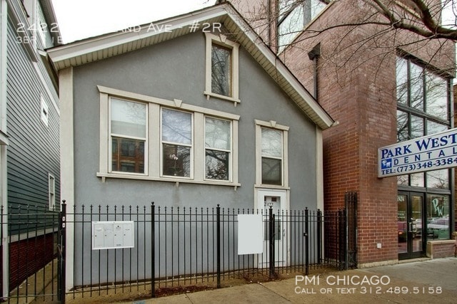 Building Photo - 2422 N Ashland Ave