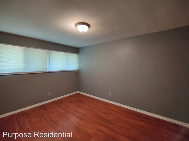 Building Photo - 3 br, 1 bath House - 8415 Chalons Ct