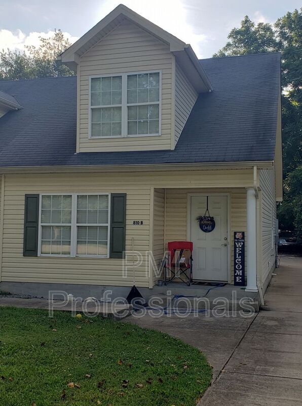 Primary Photo - 810 N Academy St