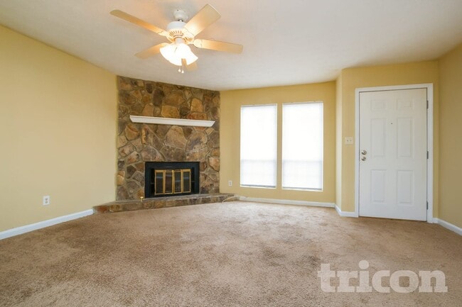 Foto del edificio - 724 Jacksons Mill Way NW