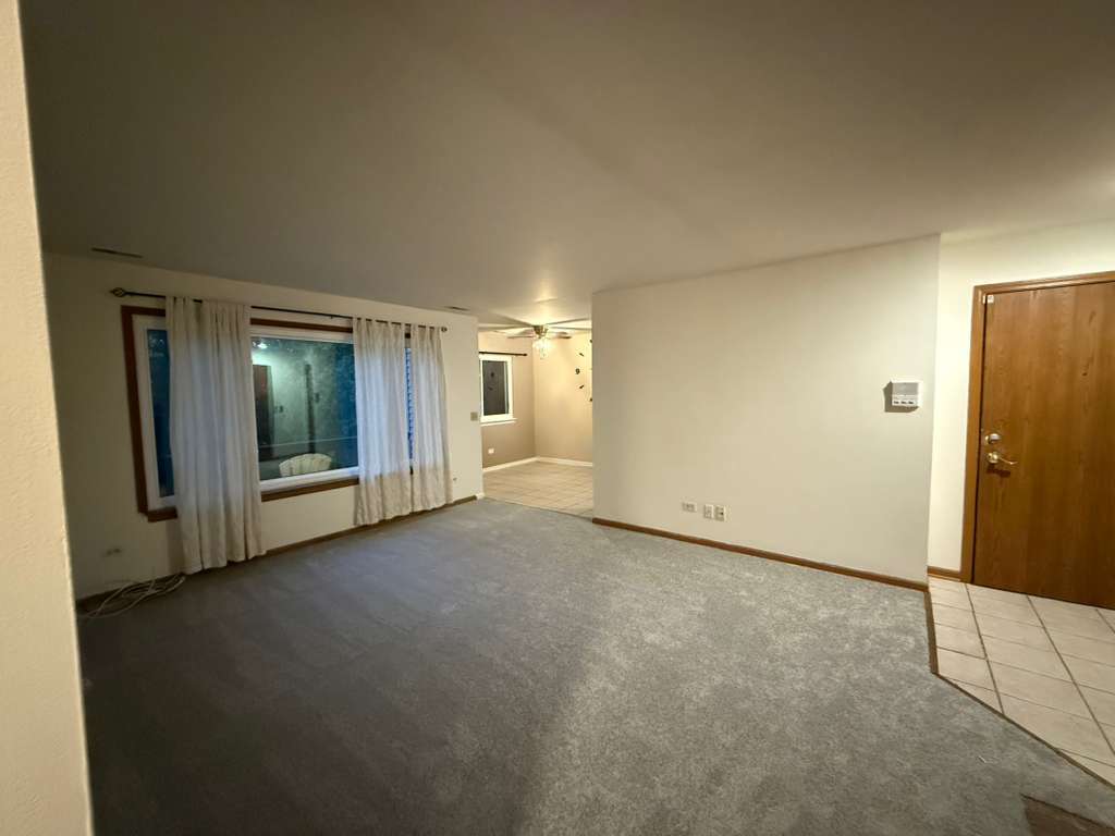 Foto principal - 320 Newport Ln