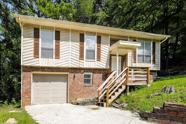 Foto del edificio - 232 Glenvalley Ln NW