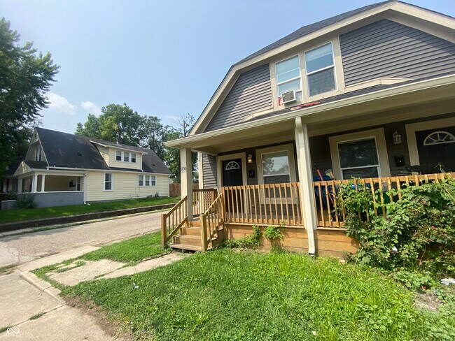 Building Photo - 1756 S Delaware St