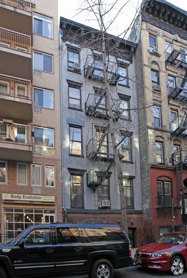 Foto del edificio - 264 E 10th St