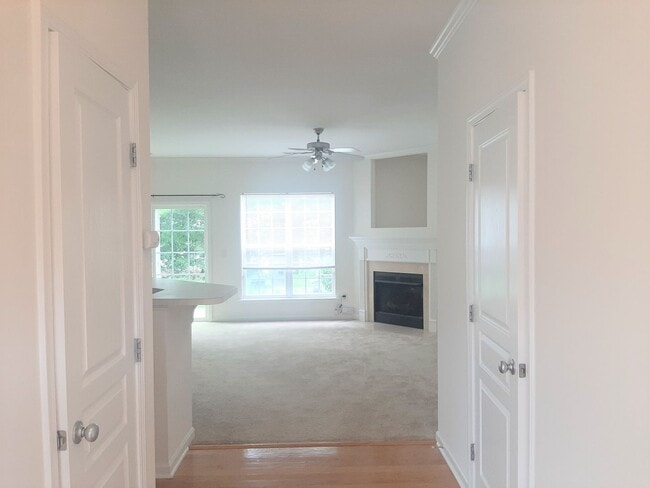 Building Photo - Spacious 3 Bedroom Townhome in South Durham