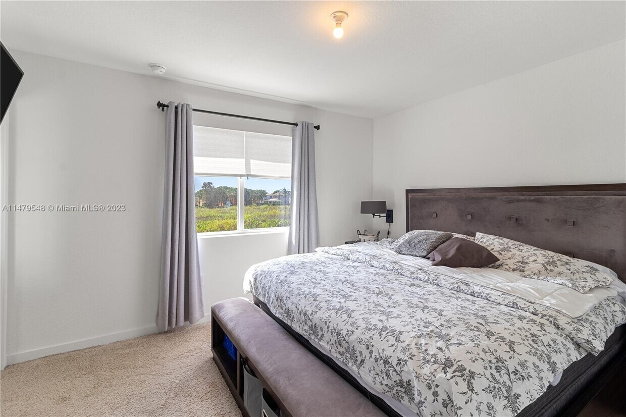 Foto principal - 1084 SE 23rd Ave
