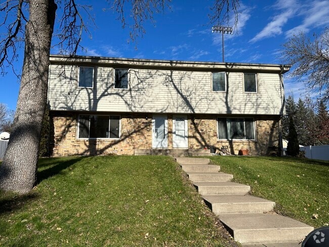 Building Photo - 1364 Poppyseed Dr