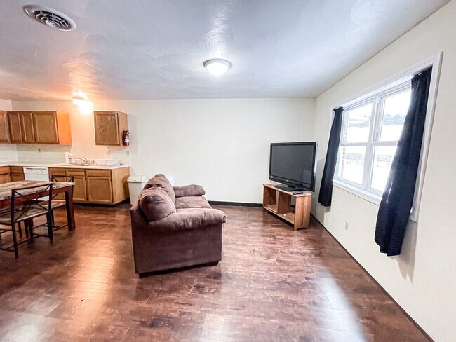 Foto del edificio - 1330 Strangford Rd