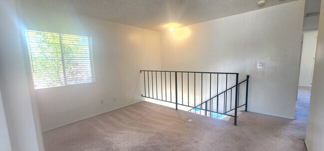 Building Photo - 242 Lynn Oaks Ave