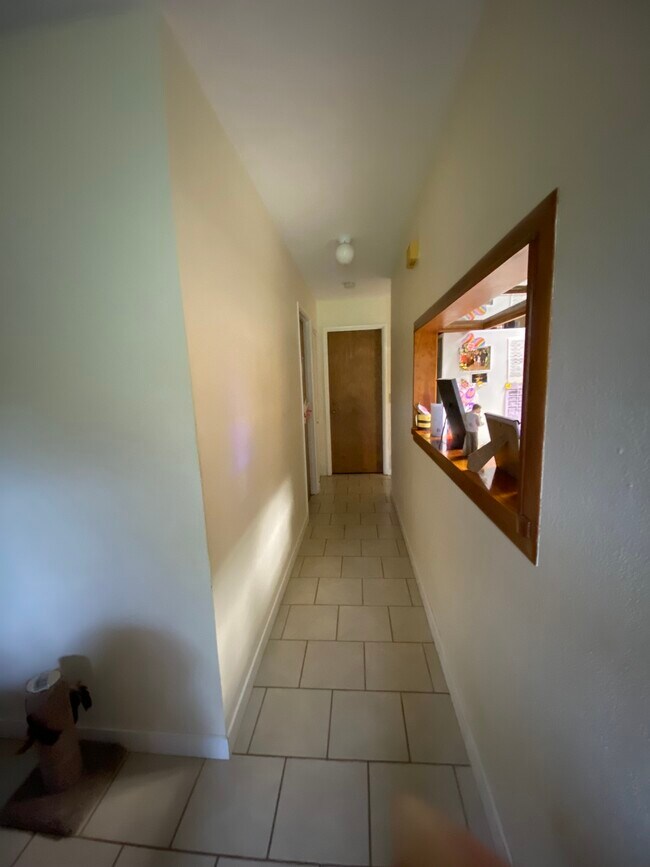 Building Photo - 77 Karsten Dr