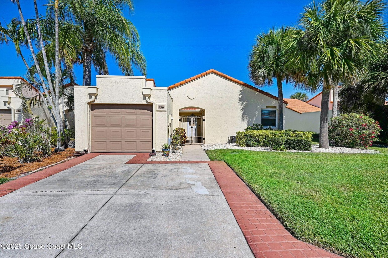 Primary Photo - 730 Spring Valley Dr