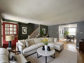 Building Photo - 2405 Kensington St