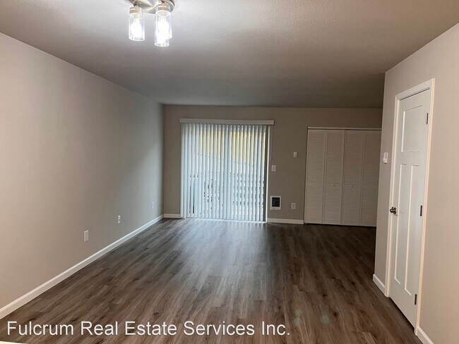 Foto del edificio - 3 br, 1.5 bath House - 247 Norpoint Way NE