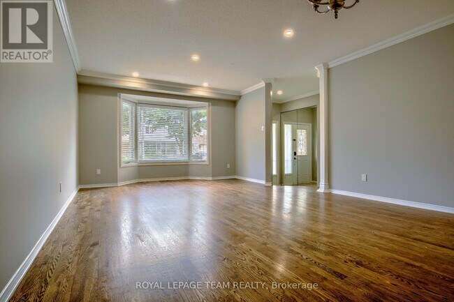 Building Photo - 379 Stoneway Dr