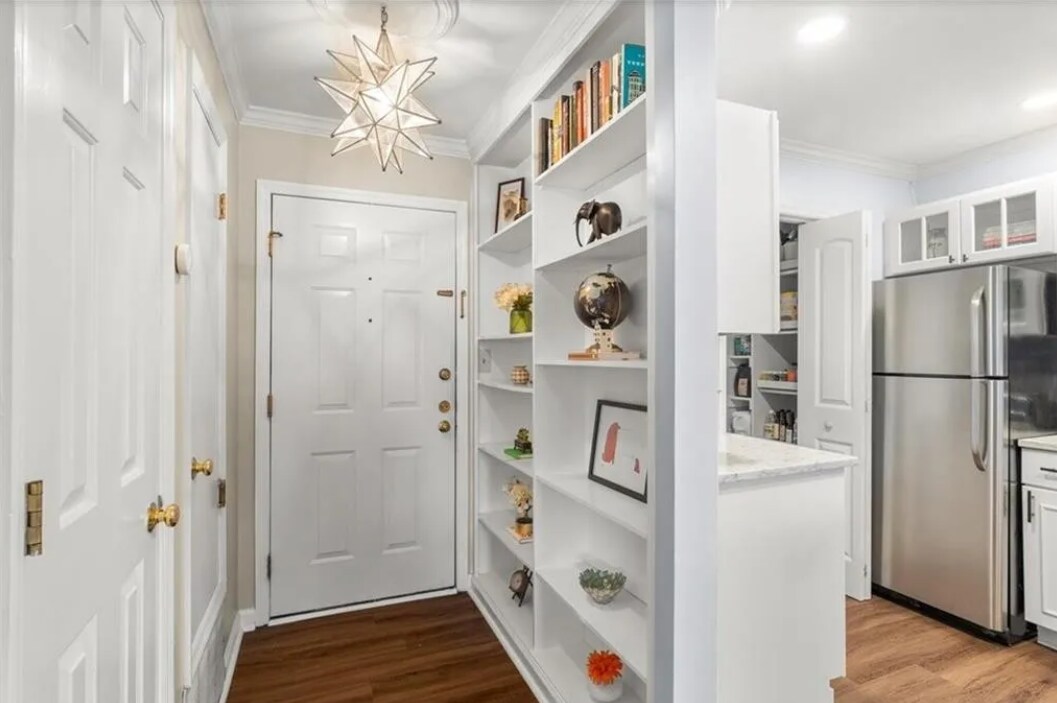 Primary Photo - 209 14th St NE