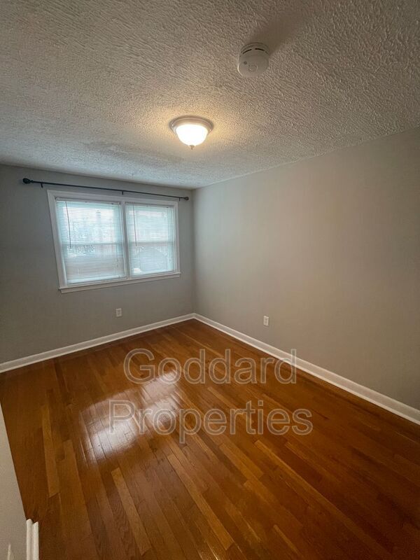 Foto del edificio - 2221 Southorn Rd