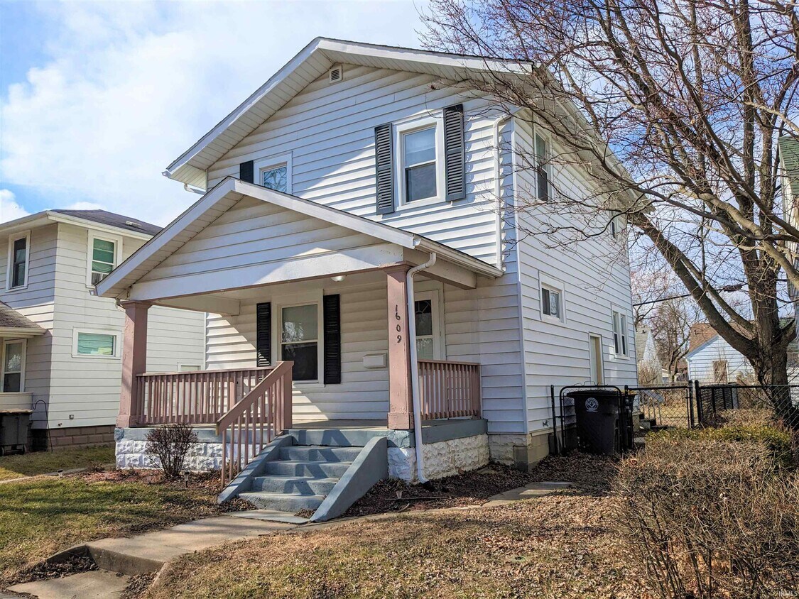 Primary Photo - 1609 Tecumseh St