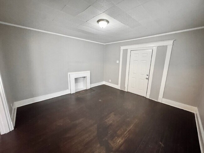 Foto del edificio - 3338 Coleman Ave