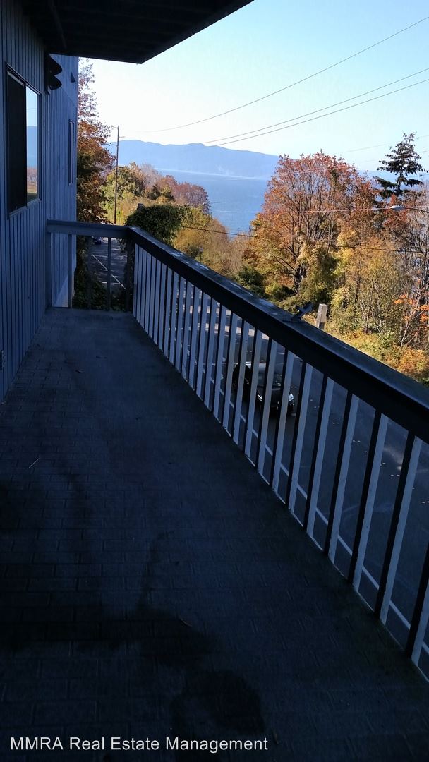 Building Photo - 201 N State St