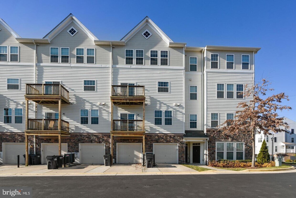 42307 San Juan Terrace, Aldie, VA 20105 Townhouse for Rent in Aldie