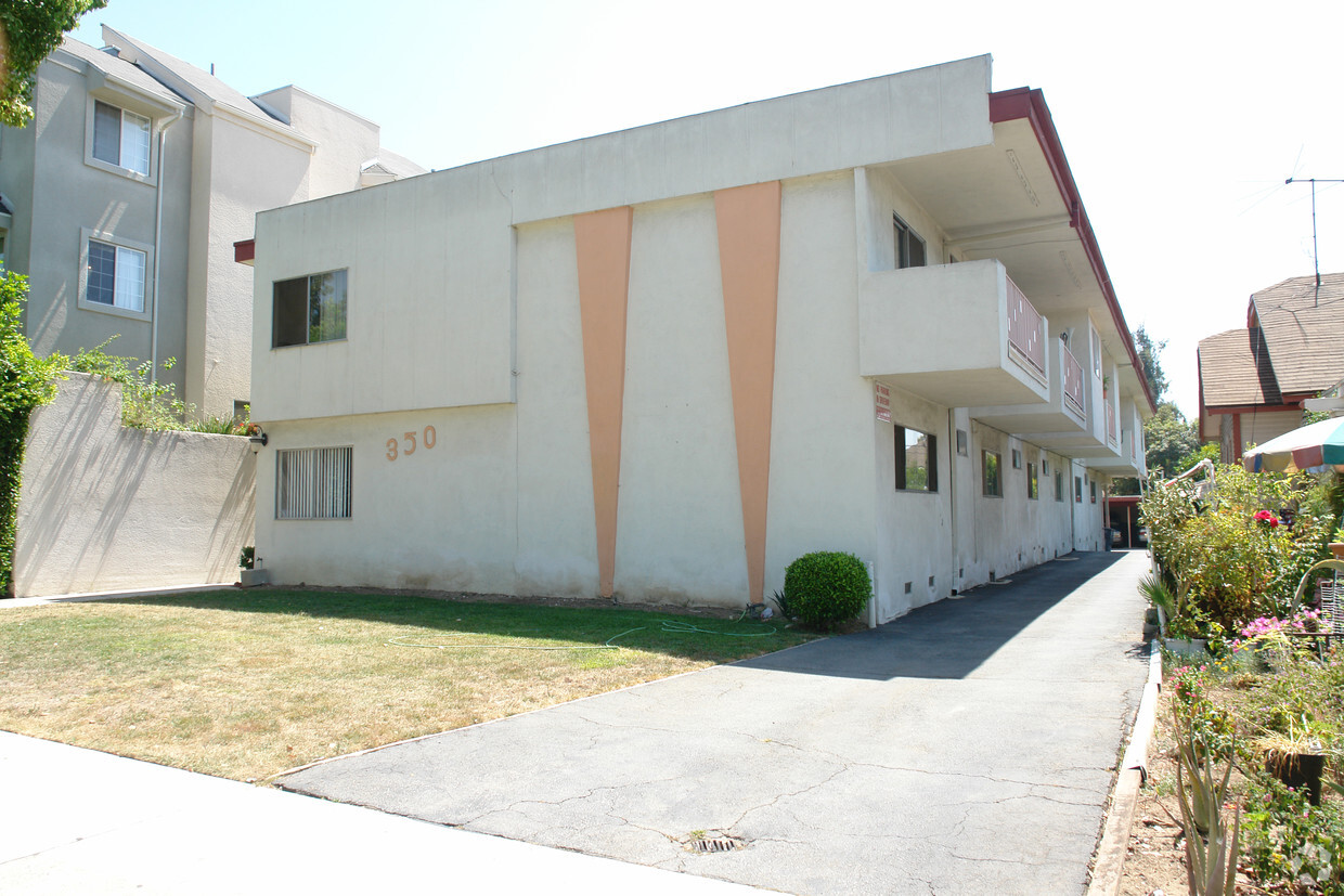 Foto principal - 350 W Wilson Ave