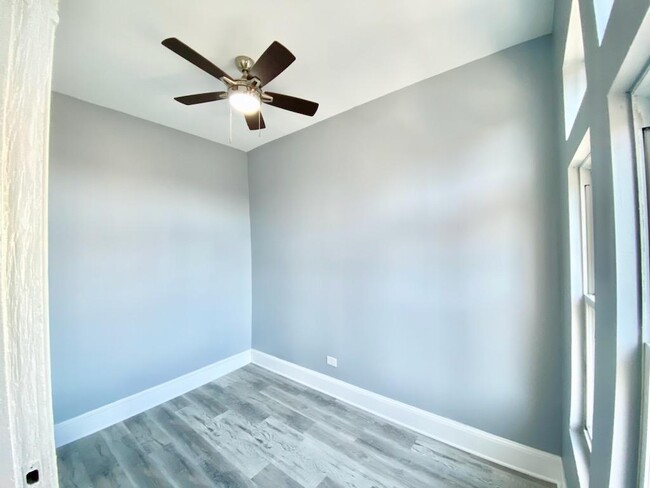 Foto del edificio - 2354 S Albany Ave
