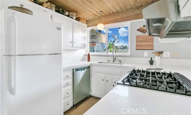 Building Photo - 236 Del Gado Rd