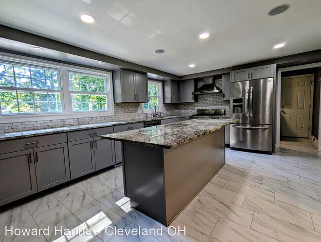 Building Photo - 5 br, 2.5 bath House - 5927 Ogilby Drive