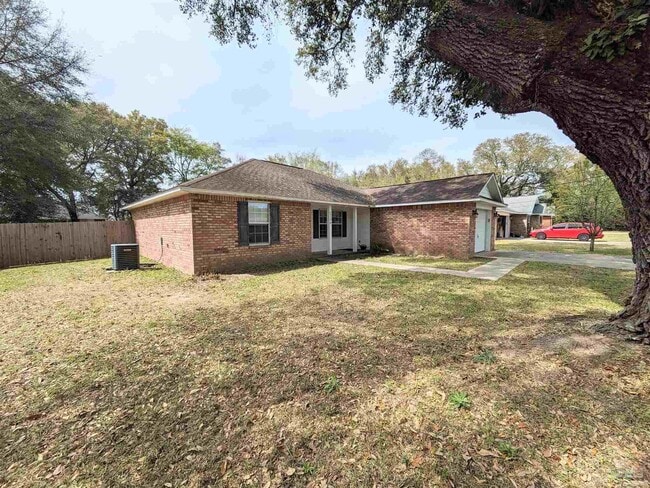Building Photo - 4920 Mayo Cir