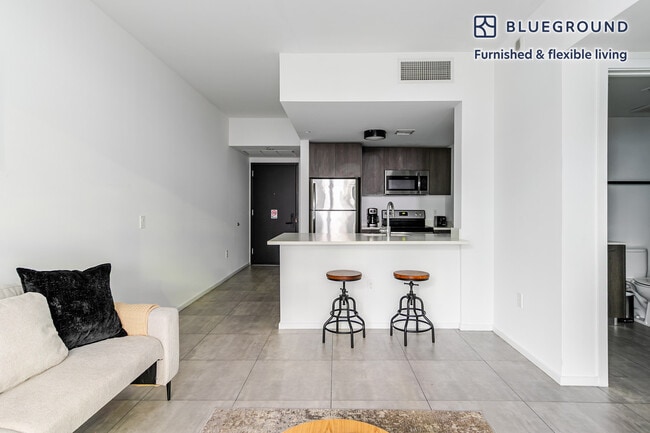 Building Photo - 230 NE 4th St